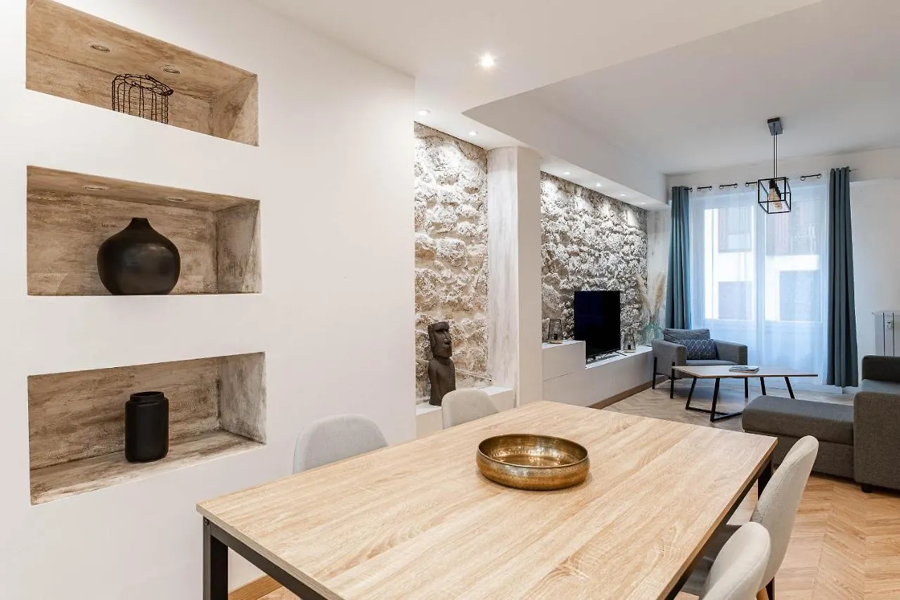 Gorgeous 2 Bedrooms Apt Great Kitchen, City Center Nice 0*,  France